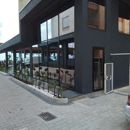 Dea Apartment Durrës Exteriör bild