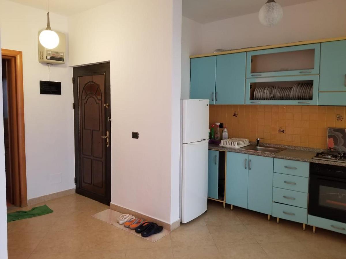 Dea Apartment Durrës Exteriör bild