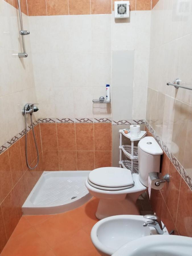 Dea Apartment Durrës Exteriör bild